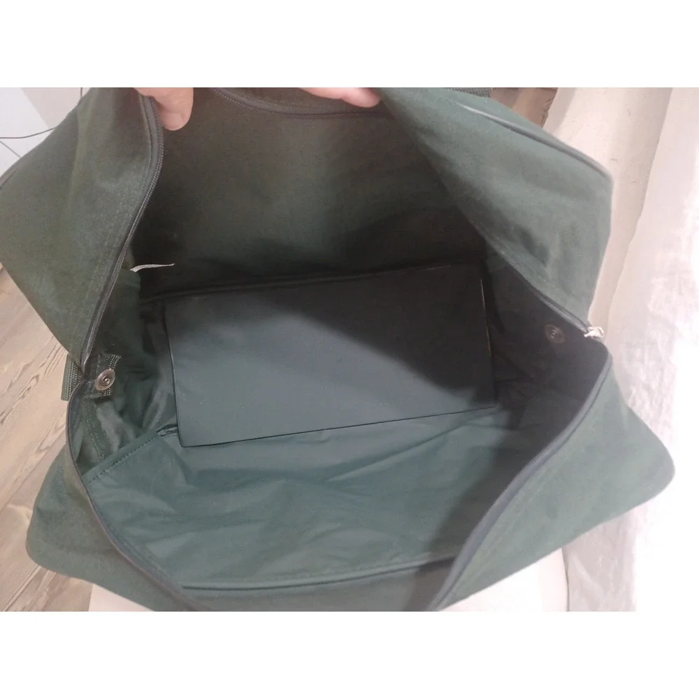 Lewis & Hyde Green Canvas Duffle Gym Tote Weekend Travel Bag 17x11x7 Strap